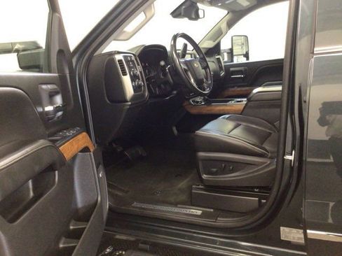 Used 2017 Chevrolet Silverado 2500 High Country w/ Snow Plow Prep Package AWD/4WD image 14