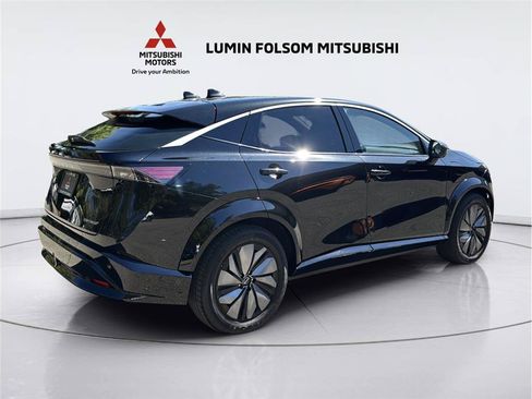 Used 2024 Nissan Ariya FWD image 5