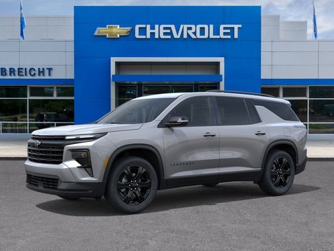 New 2027 Chevrolet Traverse LT w/ Midnight/Sport Edition FWD image 26