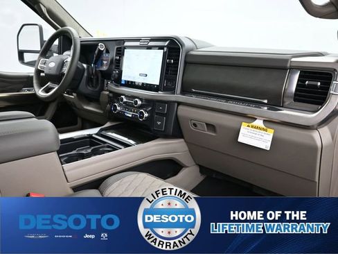 New 2026 Ford F250 Platinum w/ Platinum Plus Package AWD/4WD image 10