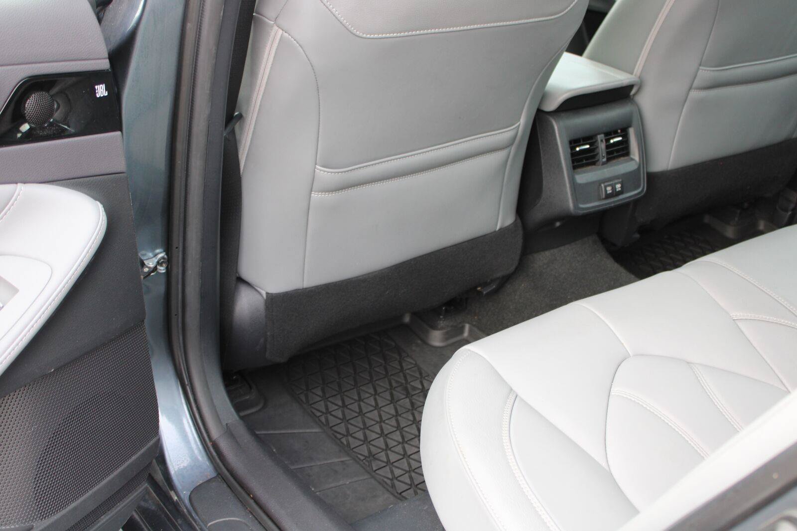 Used 2019 Toyota Avalon XLE FWD image 45
