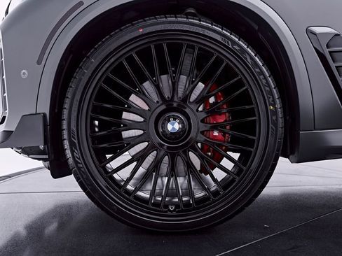 Used 2026 BMW X5 M60i AWD/4WD image 3