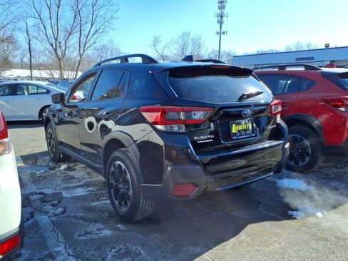 Certified 2023 Subaru Crosstrek 2.0i Premium image 4