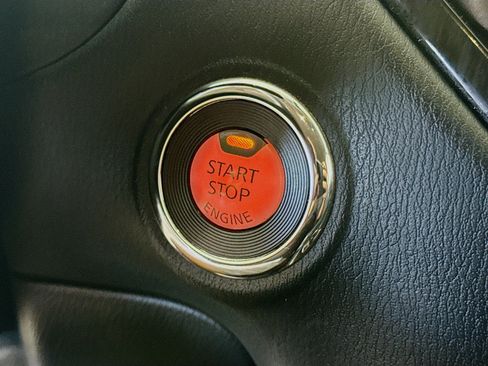 Used 2020 Nissan Pathfinder S image 21