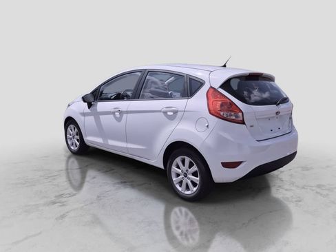 Used 2013 Ford Fiesta SE FWD image 6