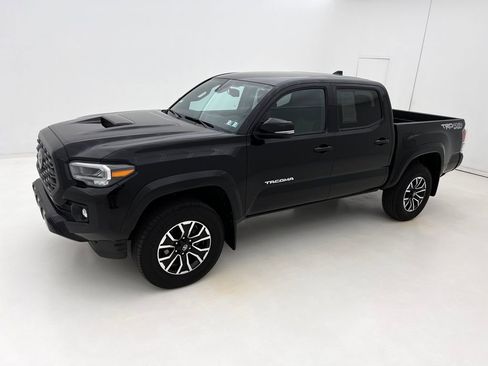 Used 2023 Toyota Tacoma TRD Sport image 5