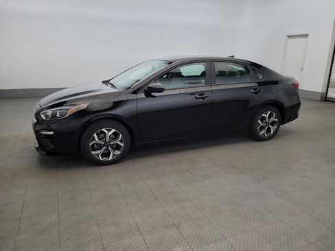 Used 2021 Kia Forte LXS FWD image 2