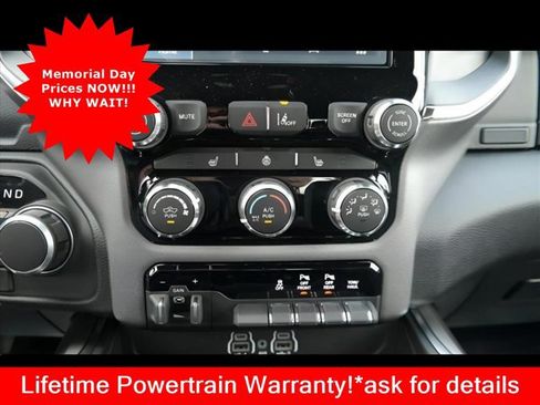 New 2025 RAM 1500 Big Horn AWD/4WD image 17