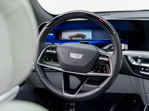 Certified 2024 Cadillac Lyriq Luxury RWD image 12
