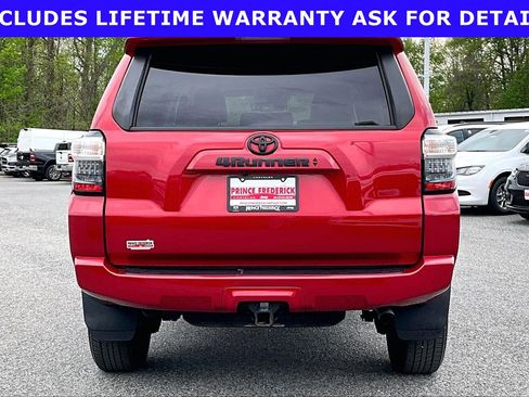 Used 2022 Toyota 4Runner SR5 Premium AWD/4WD image 4