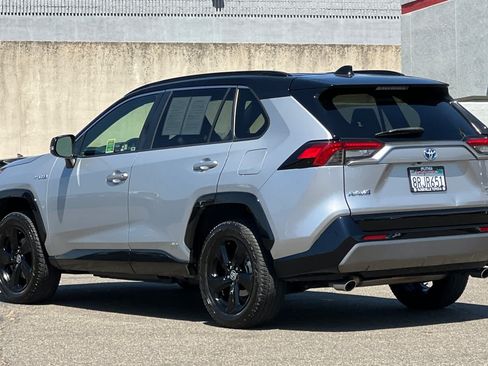 Used 2020 Toyota RAV4 XSE w/ XSE Grade Weather Package AWD/4WD image 7