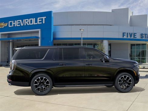 New 2026 Chevrolet Suburban RST w/ Comfort Package image 5