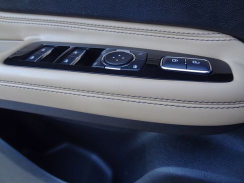 Used 2023 Lincoln Corsair Reserve w/ Equipment Group 201A AWD/4WD image 13