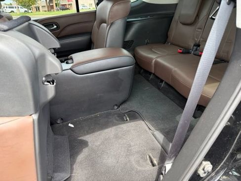 Used 2023 INFINITI QX80 Premium Select AWD/4WD image 11