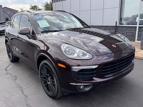 Used 2017 Porsche Cayenne Platinum Edition AWD/4WD image 10