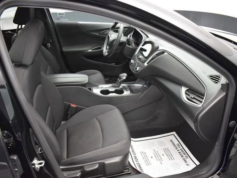 Used 2024 Chevrolet Malibu LT image 16