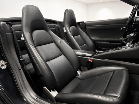 Used 2016 Porsche 911 Carrera image 19