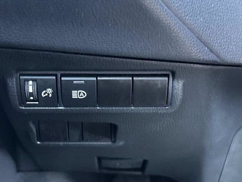 Used 2024 Toyota Corolla Cross LE AWD/4WD image 26