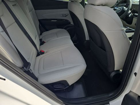 New 2026 Hyundai Tucson Limited FWD image 22