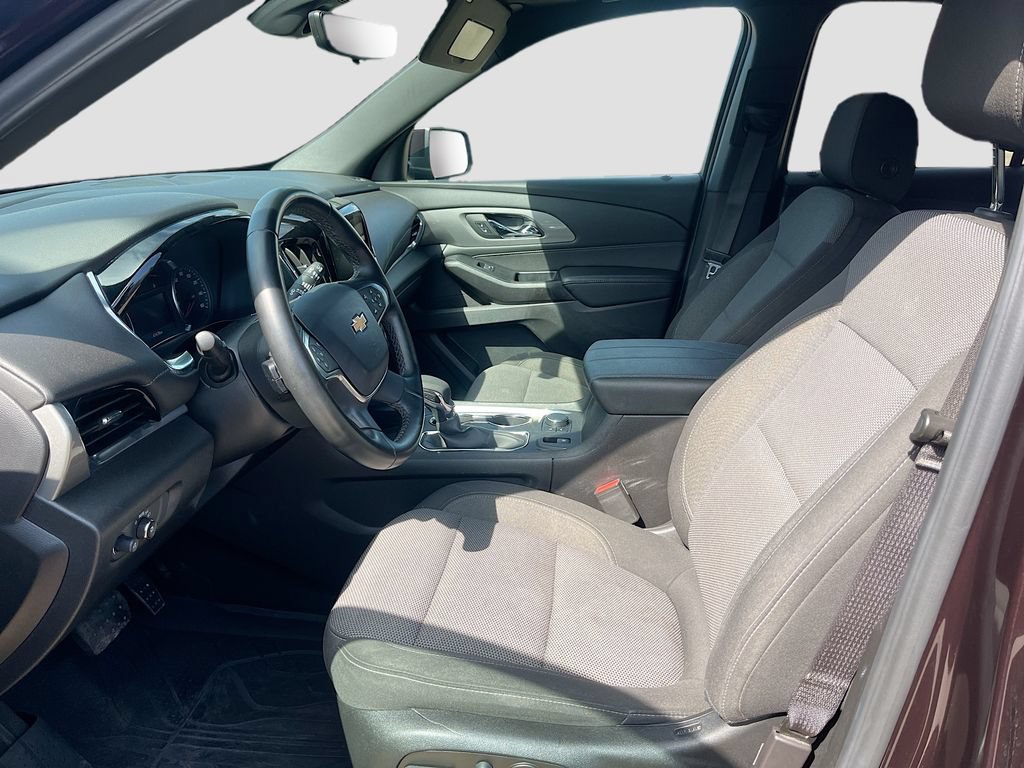 Used 2023 Chevrolet Traverse LT FWD image 22