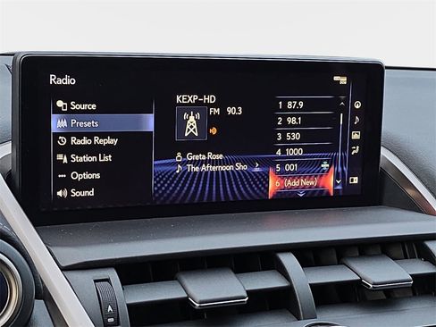 Used 2018 Lexus NX 300h AWD image 26