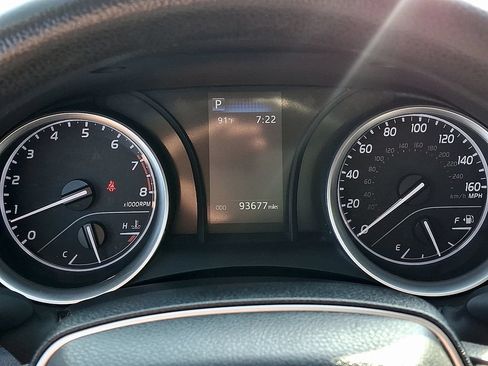 Used 2024 Toyota Camry LE FWD image 22