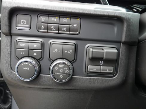 New 2026 Chevrolet Tahoe Premier AWD/4WD image 30
