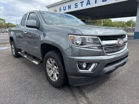 Used 2019 Chevrolet Colorado LT w/ LT Convenience Package image 3