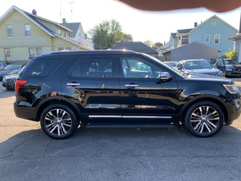Used 2017 Ford Explorer Platinum AWD/4WD image 30