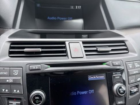 Used 2013 Honda Crosstour EX-L image 2