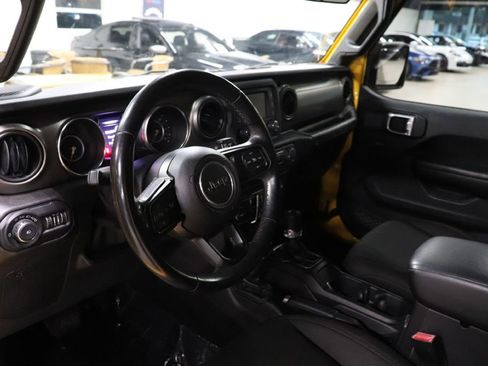 Used 2019 Jeep Wrangler Unlimited Sport S image 12