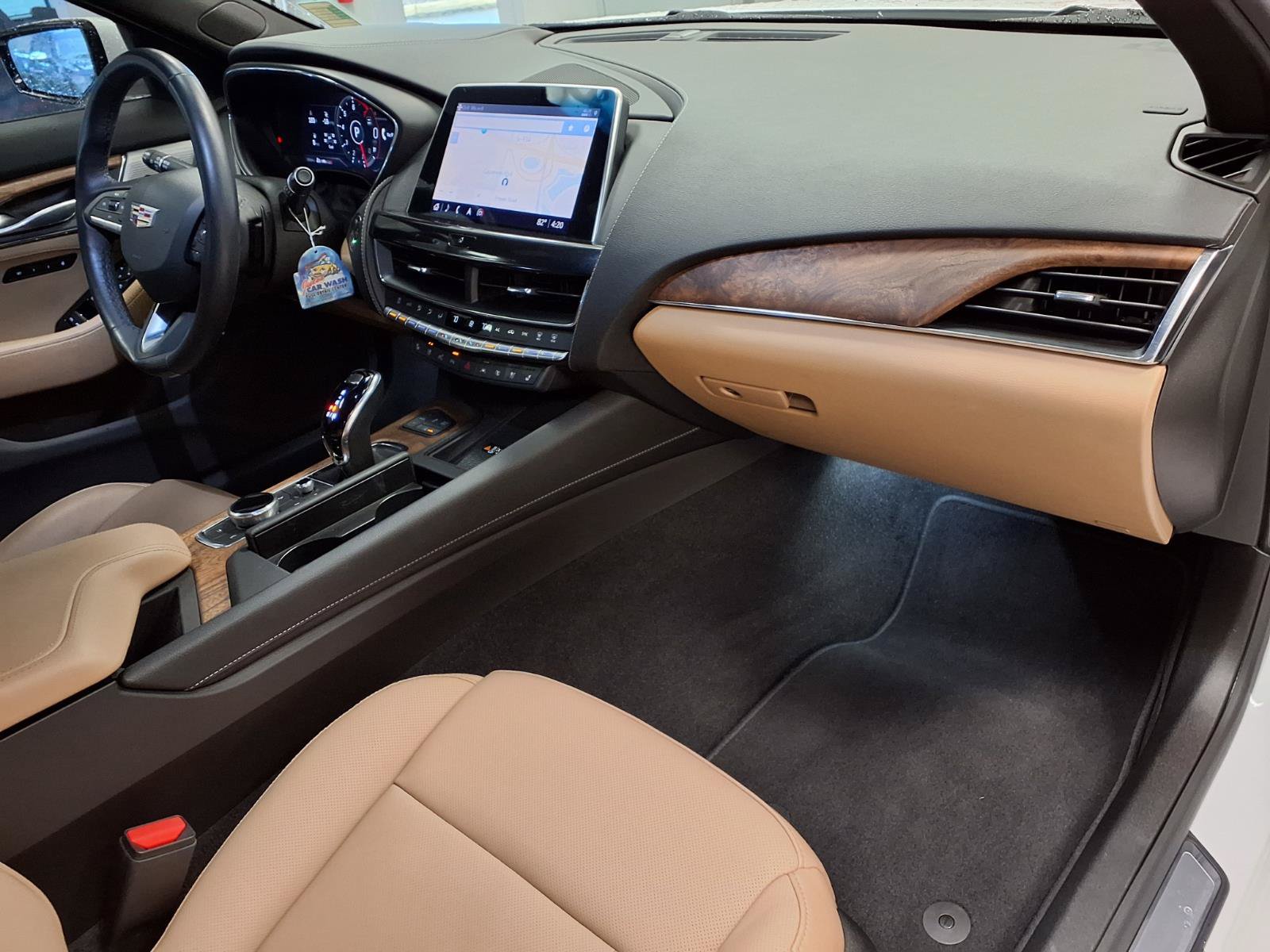 Used 2024 Cadillac CT4 Luxury RWD image 9