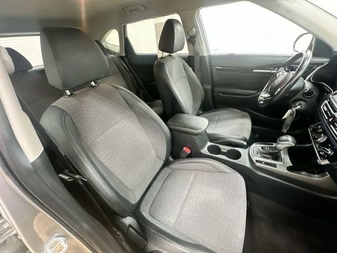 Used 2021 Kia Seltos S FWD image 25