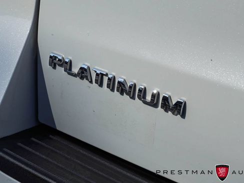 Used 2024 Ford Expedition Max Platinum AWD/4WD image 11