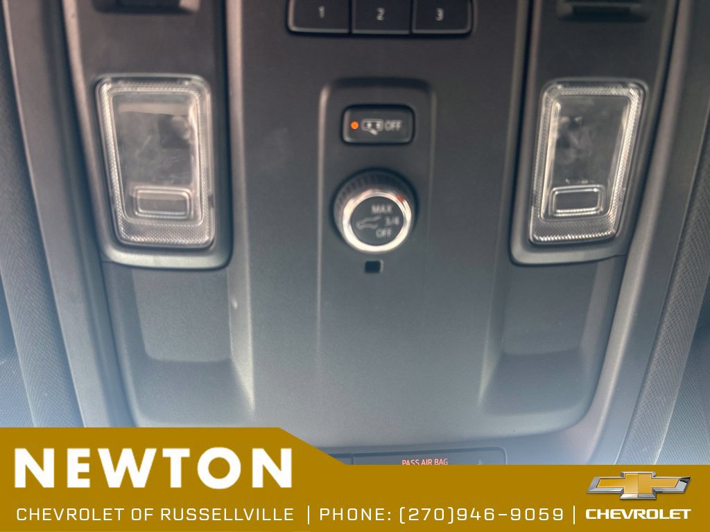 Used 2023 Chevrolet Tahoe LT AWD/4WD image 18