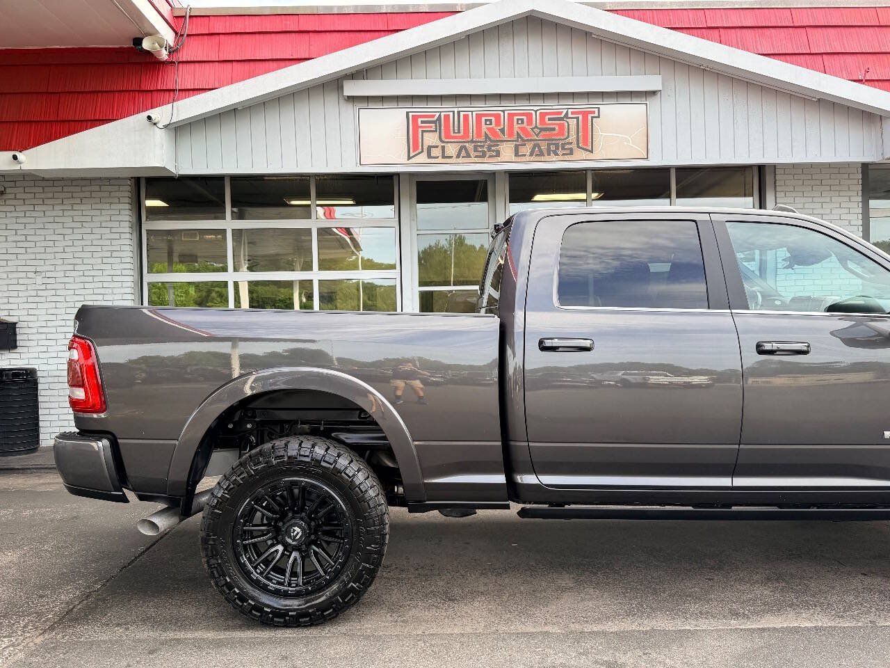 Used 2024 RAM 2500 Limited w/ Safety Group AWD/4WD image 11