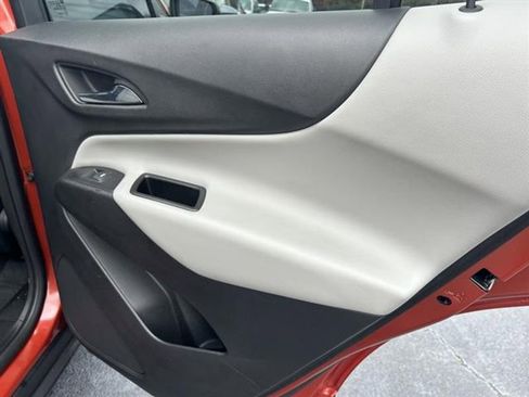 Used 2020 Chevrolet Equinox LS w/ LS Convenience Package image 21