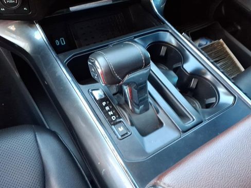 Used 2023 Ford F150 Lariat w/ Equipment Group 502A High image 9