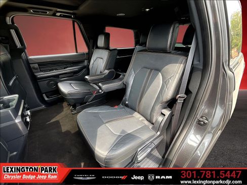 Used 2023 Ford Expedition Platinum AWD/4WD image 21