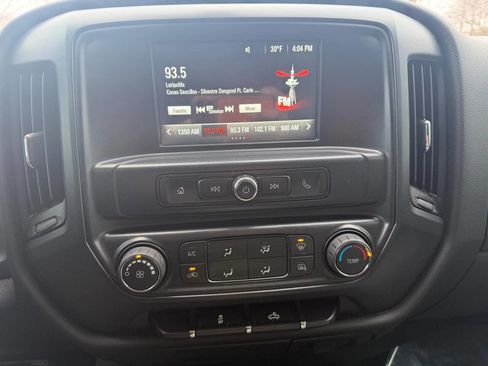 Used 2017 GMC Sierra 1500 Base 4x4 4dr Double Cab 6.5 ft image 27