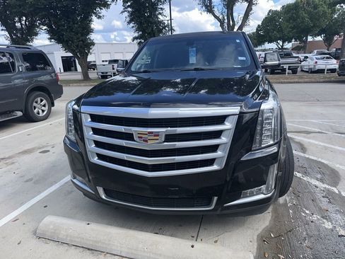 Used 2016 Cadillac Escalade ESV 2WD image 2