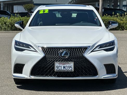Used 2022 Lexus LS 500 w/ Cold Weather Package (CK) RWD image 9