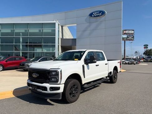 Used 2024 Ford F250 XL w/ STX Appearance Package AWD/4WD image 1