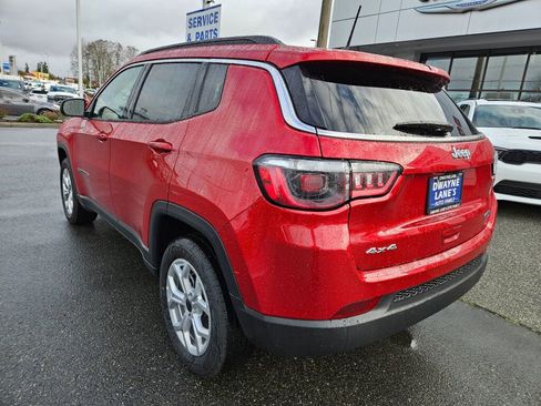 New 2026 Jeep Compass Latitude image 3