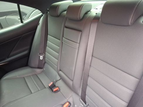 Used 2019 Lexus IS 300 F Sport w/ F Sport Package AWD/4WD image 9