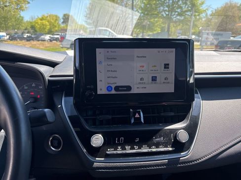 Used 2024 Toyota Corolla SE image 18