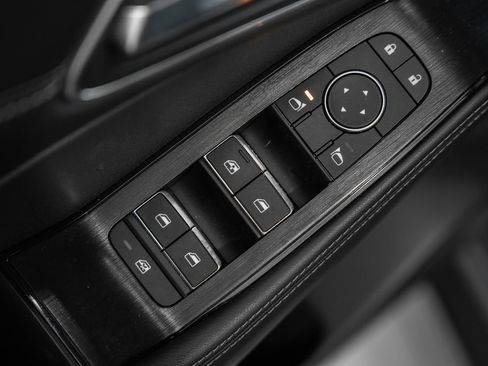 Used 2023 Nissan Rogue Platinum AWD/4WD image 46