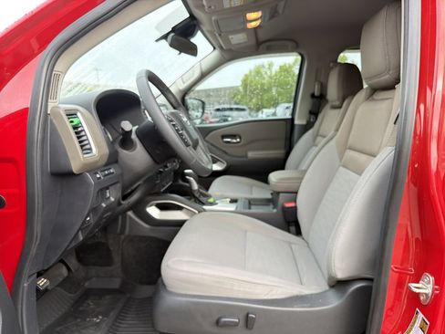 Used 2022 Nissan Frontier SV AWD/4WD image 17