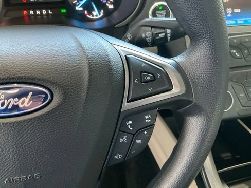 Used 2018 Ford Fusion SE FWD image 9