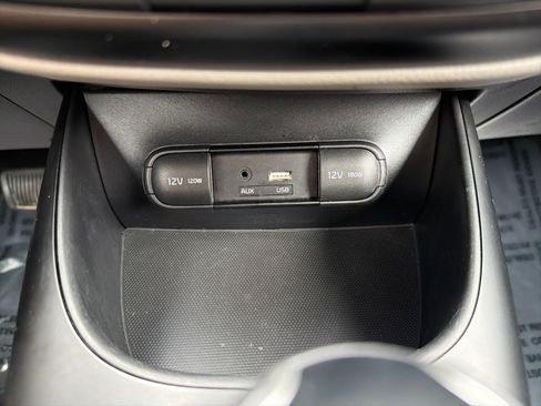 Used 2016 Kia Soul FWD image 17